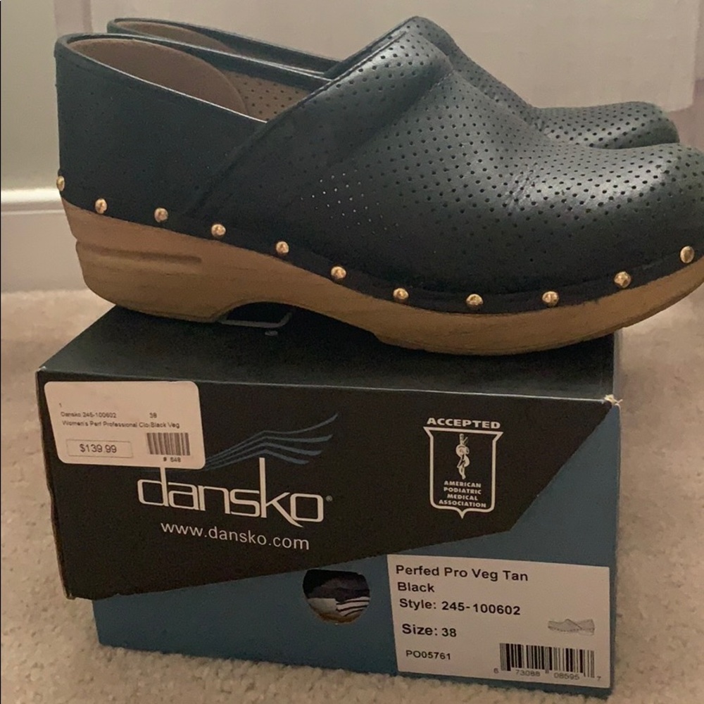 Stylish Danskos